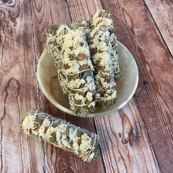 Southern California White Sinuata Sage Smudge Stick