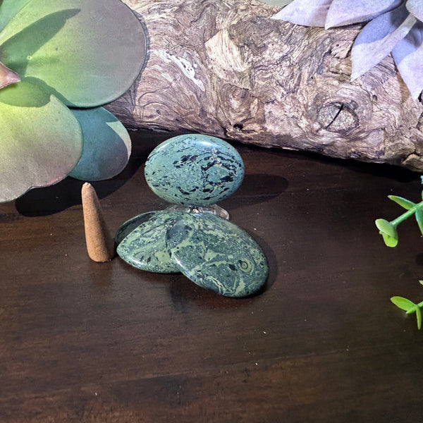 Kambaba Jasper Worry Stone - Revered earth connection