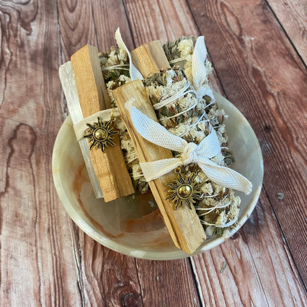 Handcrafted White Sinuata Sage Smudge Bundle