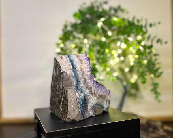 Natural Amethyst Gem