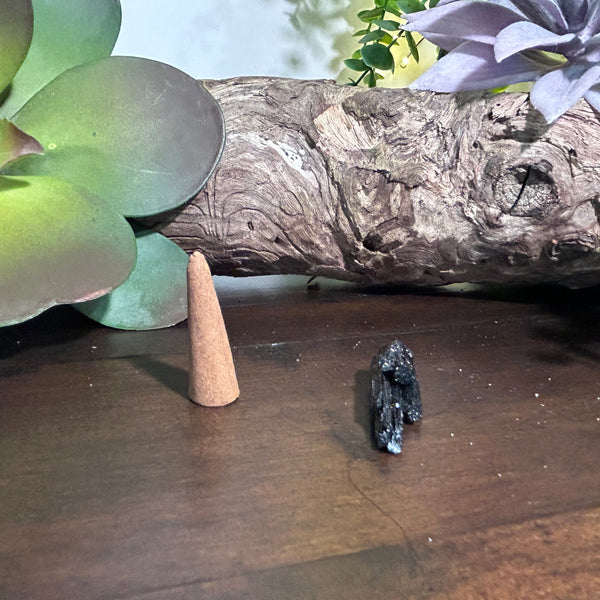 Blac k Tourmaline - Raw stone