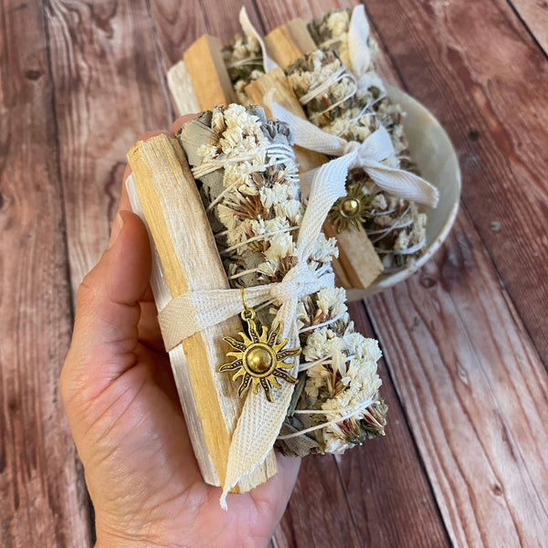 Organic White Sinuata Sage Smudge Bundle